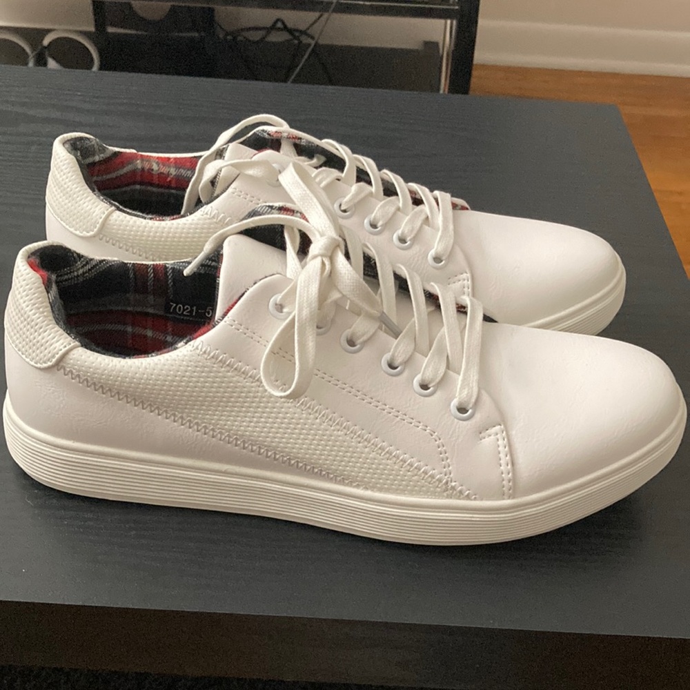 Mens white shoes vegan